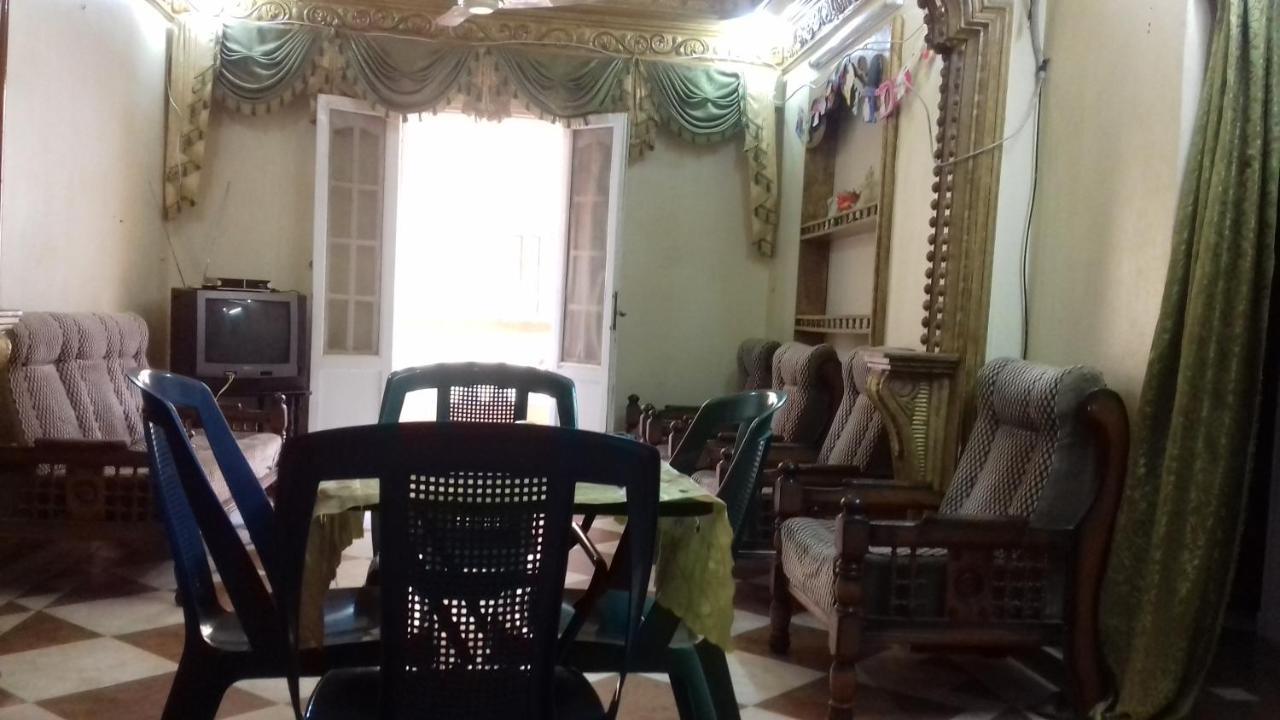 Apartament A 3-br W Fp, Gv & 20 Min To The Sea & Muntazah