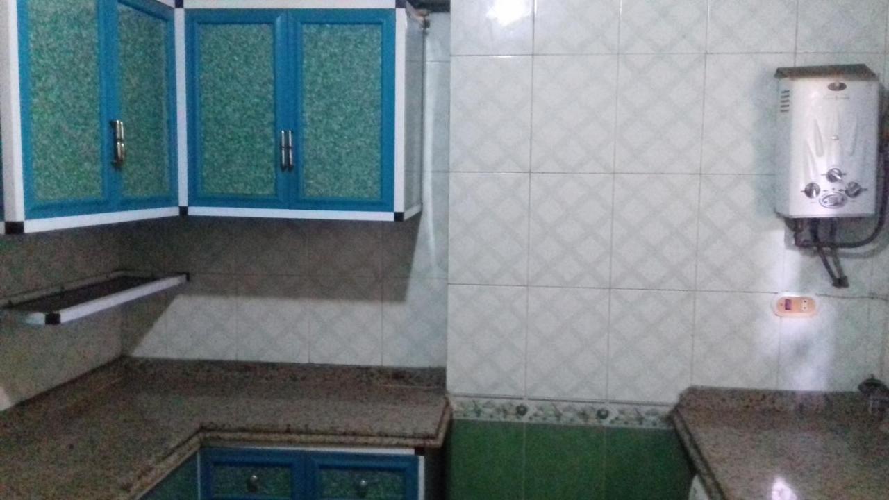 Apartament A 3-br W Fp, Gv & 20 Min To The Sea & Muntazah *